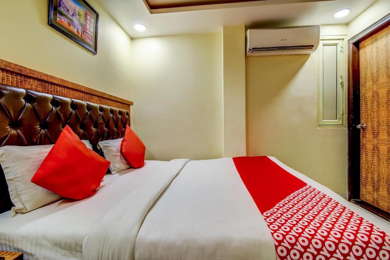 Hotel Sarthak Palace - By Pooja Hospitality Нью-Дели Экстерьер фото