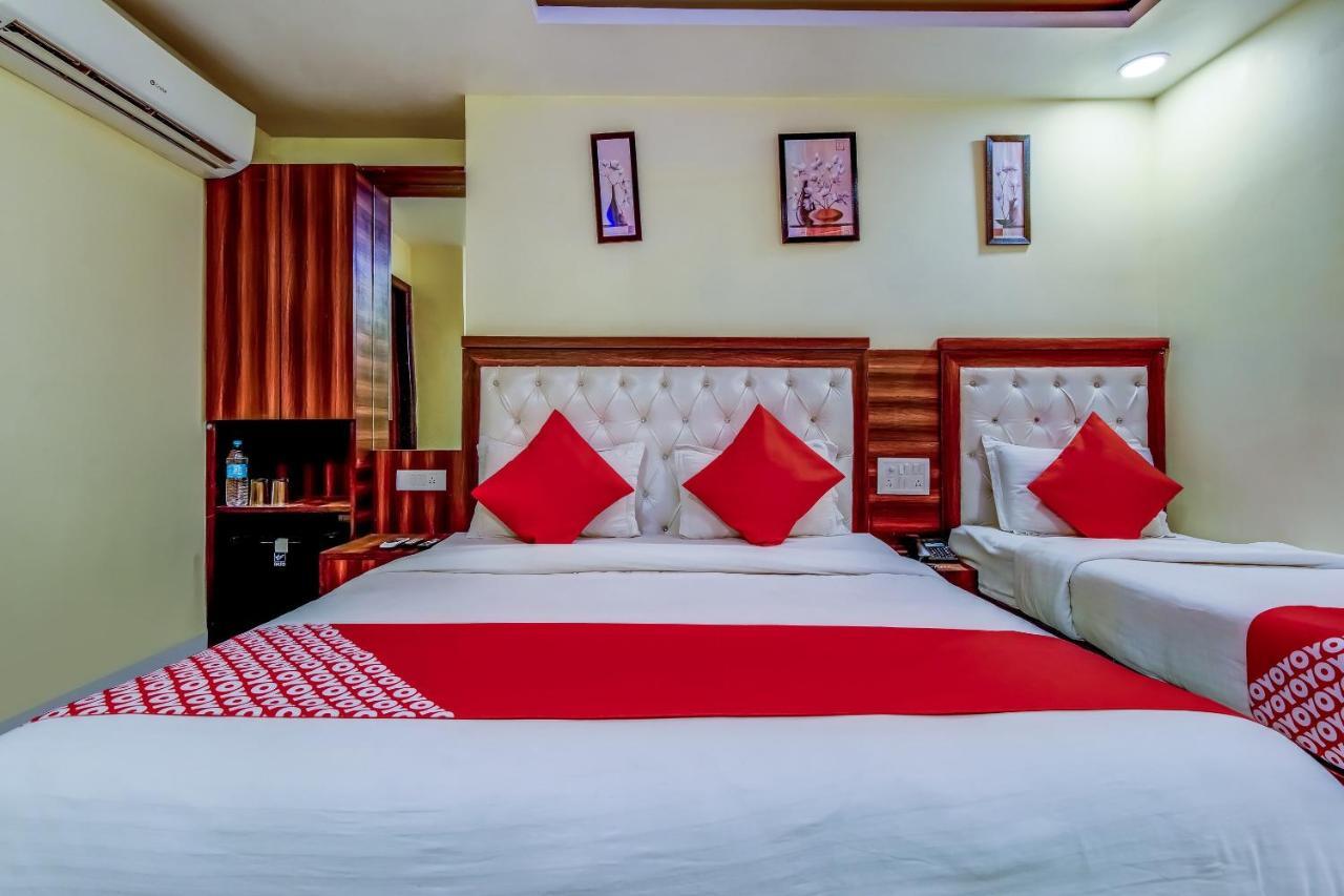 Hotel Sarthak Palace - By Pooja Hospitality Нью-Дели Экстерьер фото
